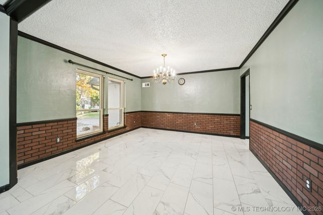 527 Pioneer Road, Sapulpa, OK 74066