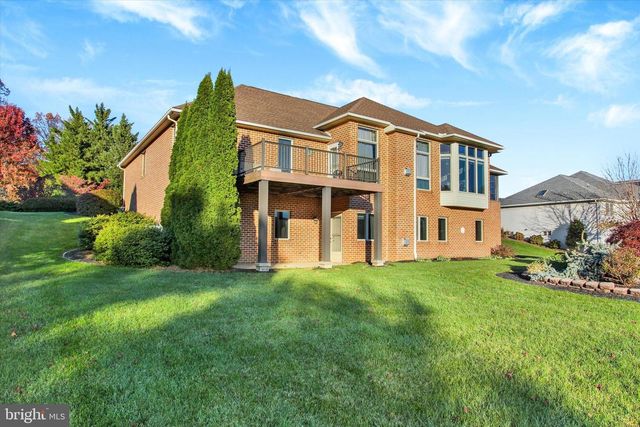 6788 ST ANNES DR, Fayetteville, PA 17222