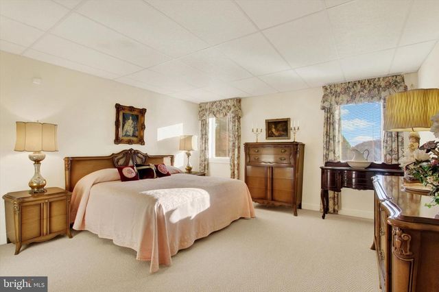 6788 ST ANNES DR, Fayetteville, PA 17222