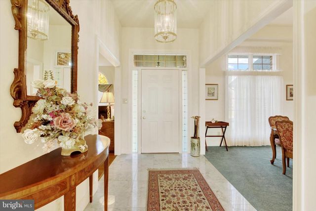 6788 ST ANNES DR, Fayetteville, PA 17222