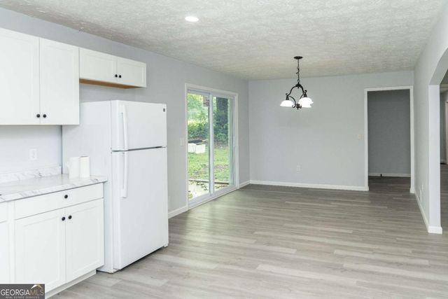 745 Kingsbridge Road, Carrollton, GA 30117