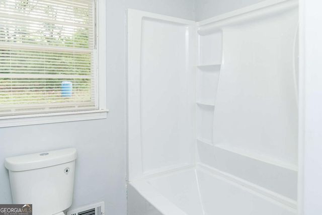 745 Kingsbridge Road, Carrollton, GA 30117