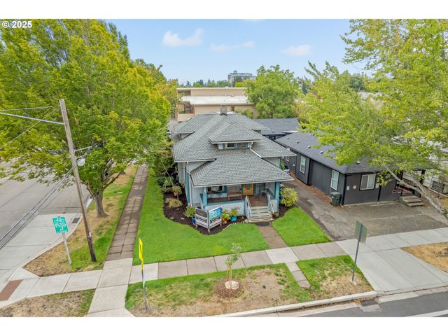 1492 PEARL St, Eugene, OR 97401