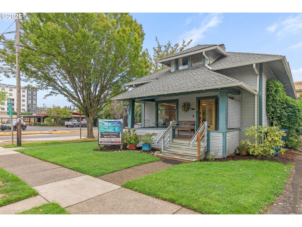 1492 PEARL St, Eugene, OR 97401