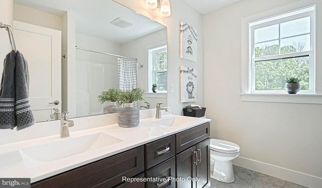 123 BLUE MOUNTAIN BLVD, Carlisle, PA 17013
