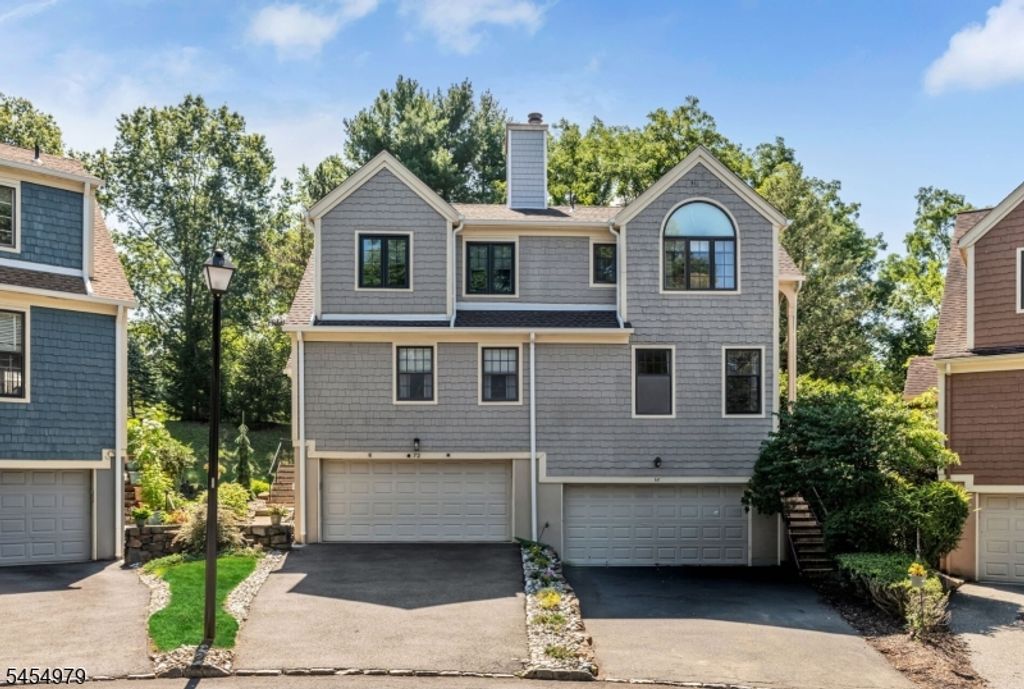 72 Tanager Ct, Wayne Twp., NJ 07470 — exterior