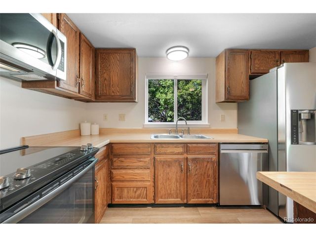 380 Winter Park Ln, Colorado Springs, CO 80919
