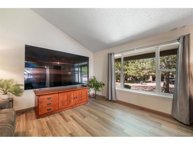 380 Winter Park Ln, Colorado Springs, CO 80919