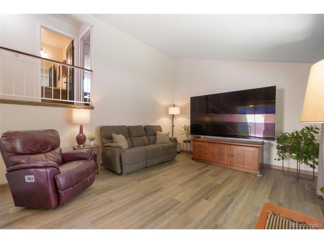 380 Winter Park Ln, Colorado Springs, CO 80919