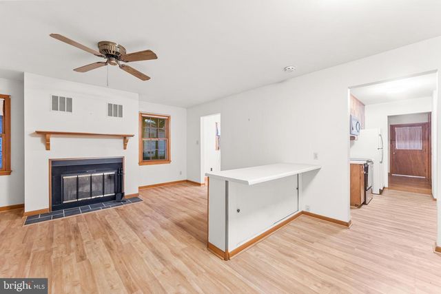 103 BELL AIR PL, Fredericksburg, VA 22405