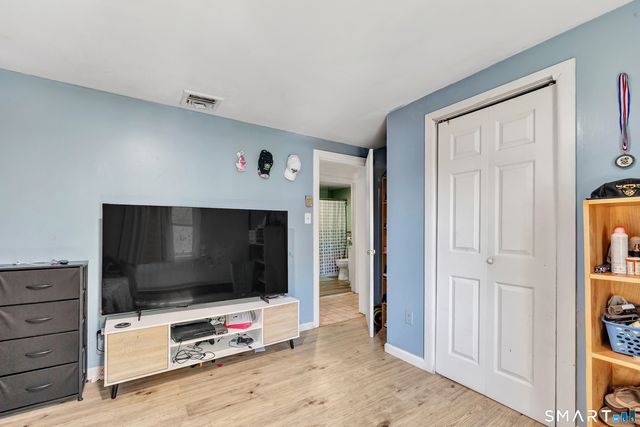 7 Genesee Street, East Haven, CT 06512