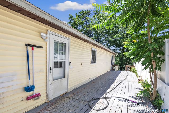 7 Genesee Street, East Haven, CT 06512