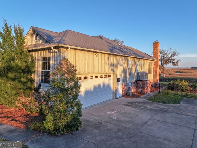 493 Harbor View Drive, Woodbine, GA 31569