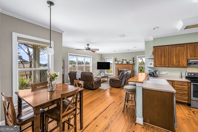 493 Harbor View Drive, Woodbine, GA 31569