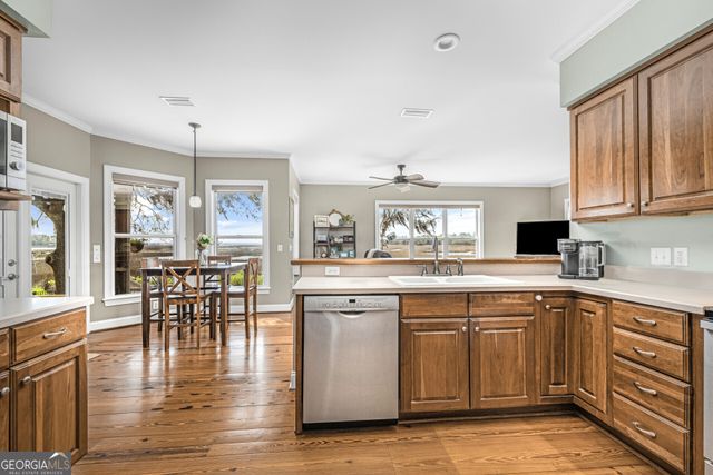 493 Harbor View Drive, Woodbine, GA 31569