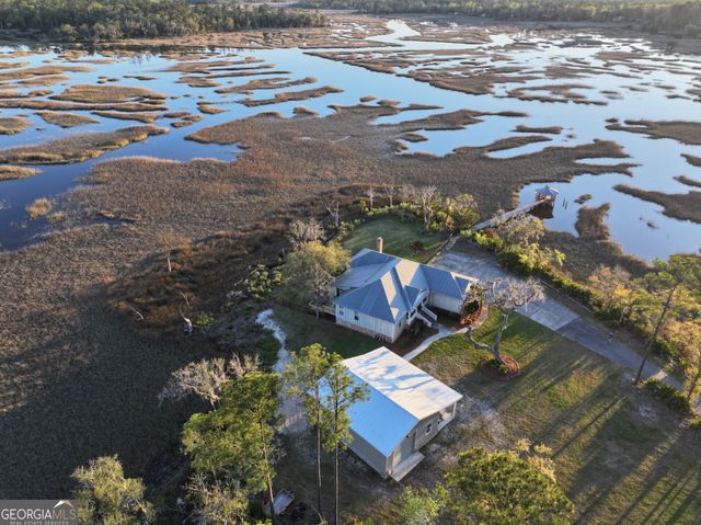 493 Harbor View Drive, Woodbine, GA 31569