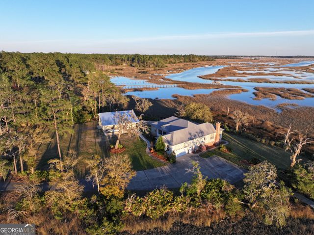 493 Harbor View Drive, Woodbine, GA 31569