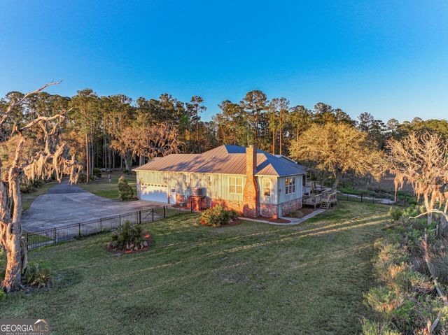 493 Harbor View Drive, Woodbine, GA 31569