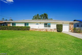 1437 SE 14th TER, Cape Coral, FL 33990