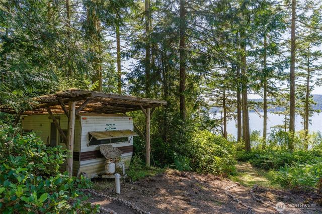 304 Frances Lane, Lopez Island, WA 98261