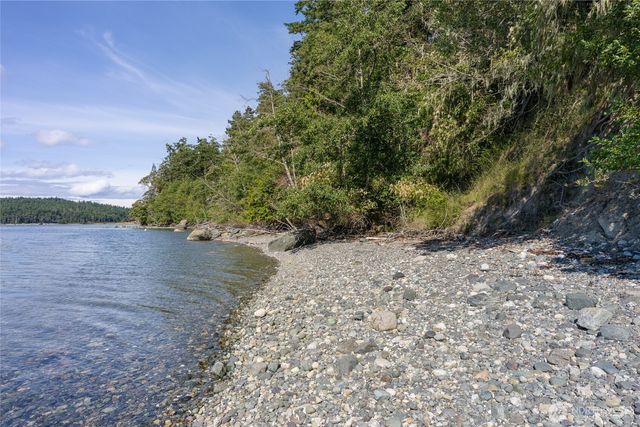 304 Frances Lane, Lopez Island, WA 98261