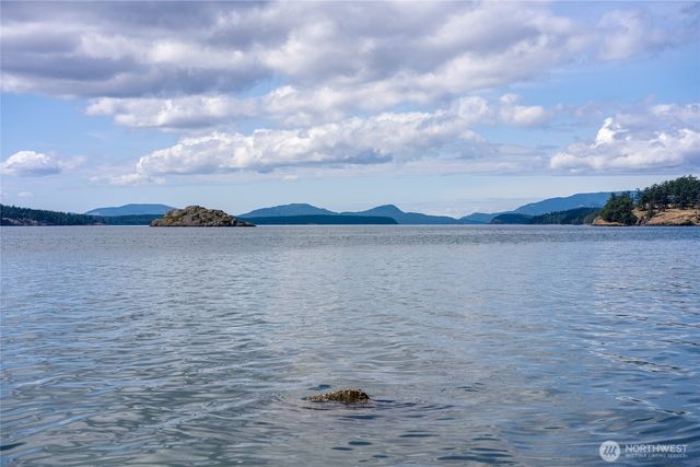 304 Frances Lane, Lopez Island, WA 98261