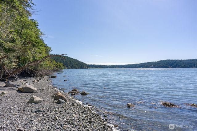 304 Frances Lane, Lopez Island, WA 98261