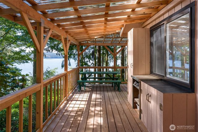 304 Frances Lane, Lopez Island, WA 98261