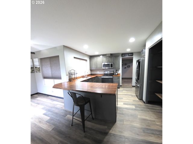 2703 Sw 11TH St, Battle Ground, WA 98604