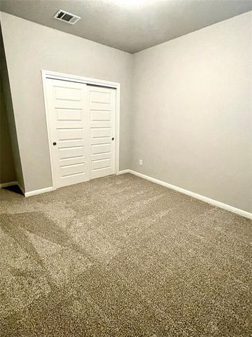 125 Kellys Heroes WAY, Jarrell, TX 76537