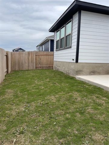 125 Kellys Heroes WAY, Jarrell, TX 76537