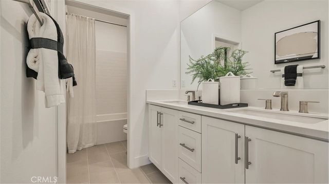 27313 Black Walnut Place, Valencia, CA 91381