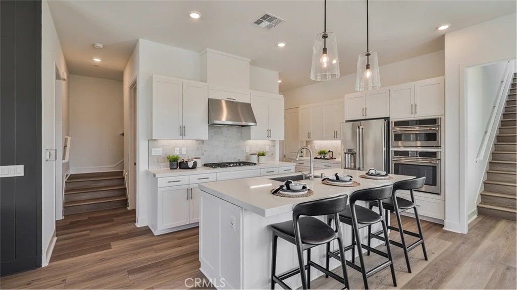 27313 Black Walnut Place, Valencia, CA 91381