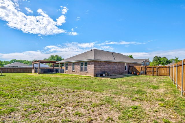 3640 Chestnut Oak Drive, Dallas, TX 75253