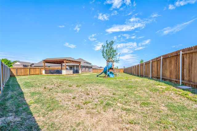 3640 Chestnut Oak Drive, Dallas, TX 75253