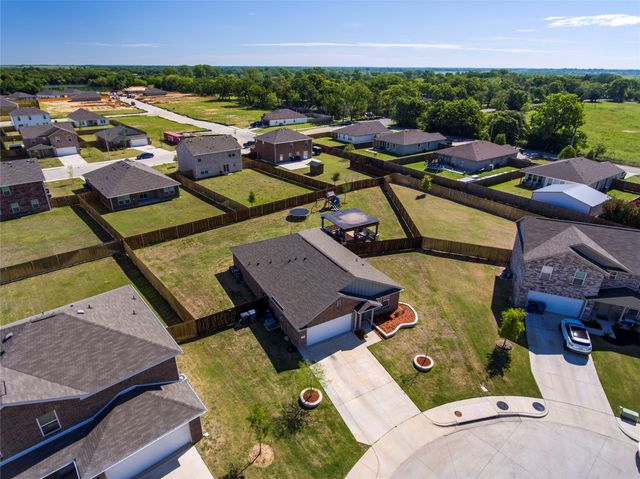 3640 Chestnut Oak Drive, Dallas, TX 75253