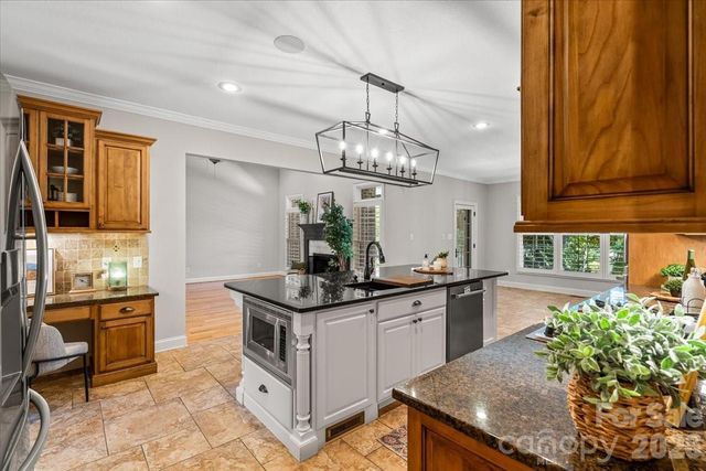 7832 Chapel Creek Drive, Denver, NC 28037