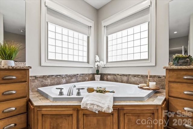 7832 Chapel Creek Drive, Denver, NC 28037