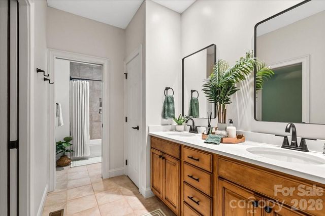 7832 Chapel Creek Drive, Denver, NC 28037