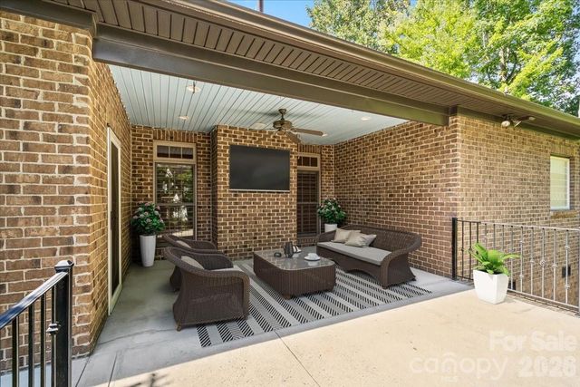 7832 Chapel Creek Drive, Denver, NC 28037