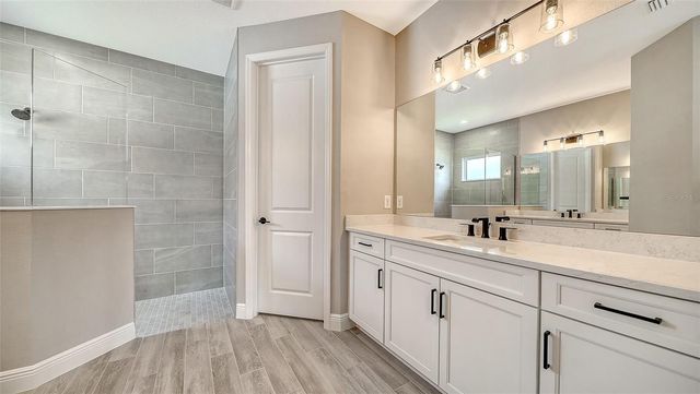 8063 ANTHIRIUM LOOP, Sarasota, FL 34240