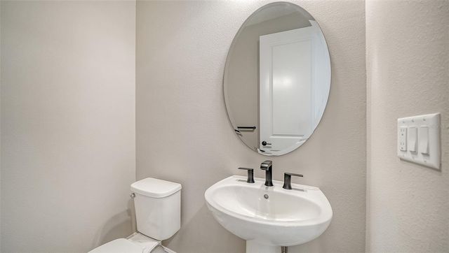 8063 ANTHIRIUM LOOP, Sarasota, FL 34240