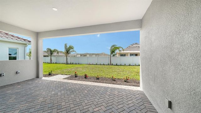 8063 ANTHIRIUM LOOP, Sarasota, FL 34240