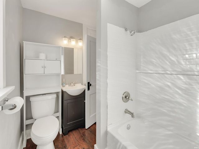 4103 Fairfield Avenue, Fort Wayne, IN 46807