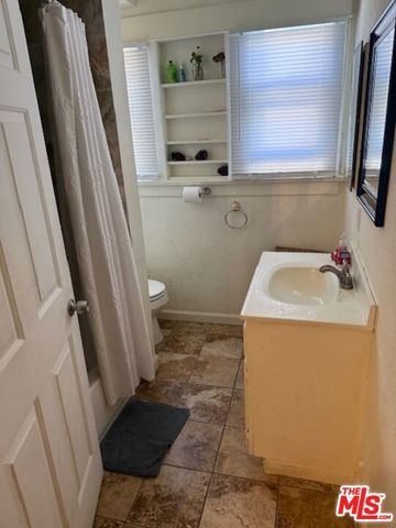 1663 Westmoreland Boulevard, Los Angeles, CA 90006