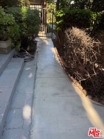 1663 Westmoreland Boulevard, Los Angeles, CA 90006