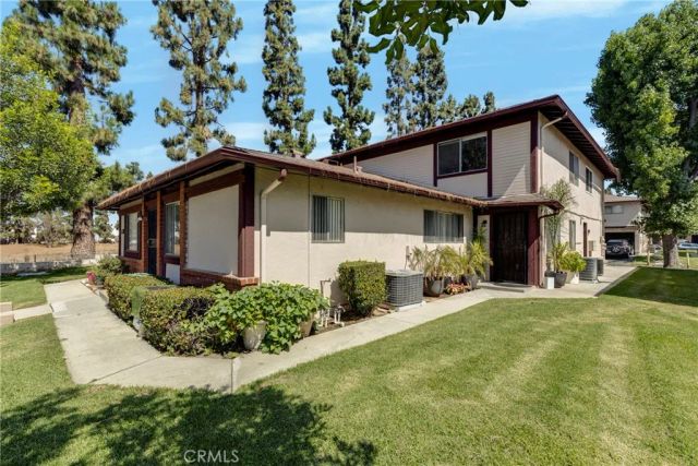 1191 W Calle Del Sol 3, Azusa, CA 91702