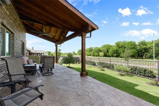 501 Oakcrest Drive, Justin, TX 76247