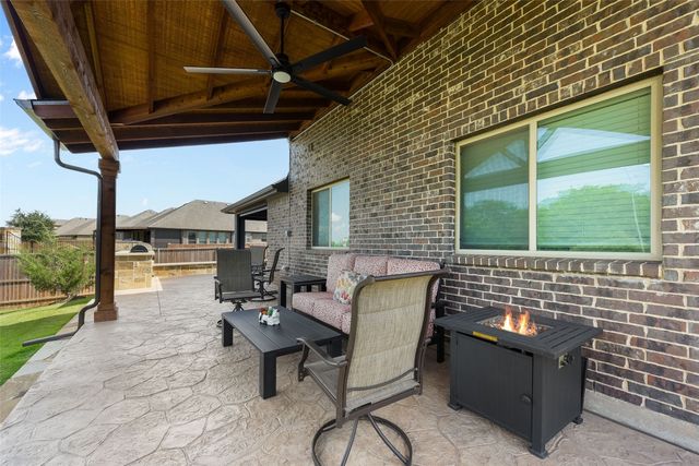 501 Oakcrest Drive, Justin, TX 76247