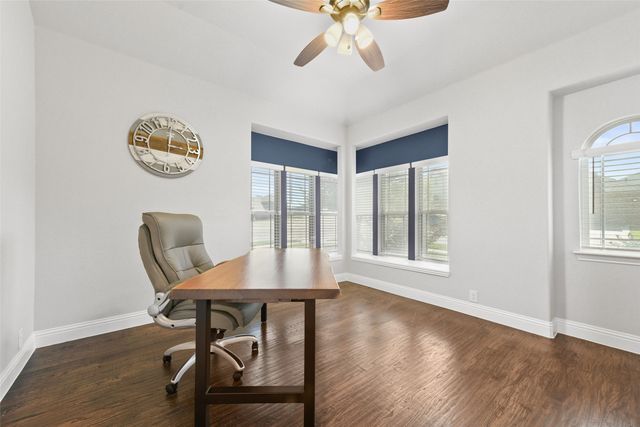 501 Oakcrest Drive, Justin, TX 76247